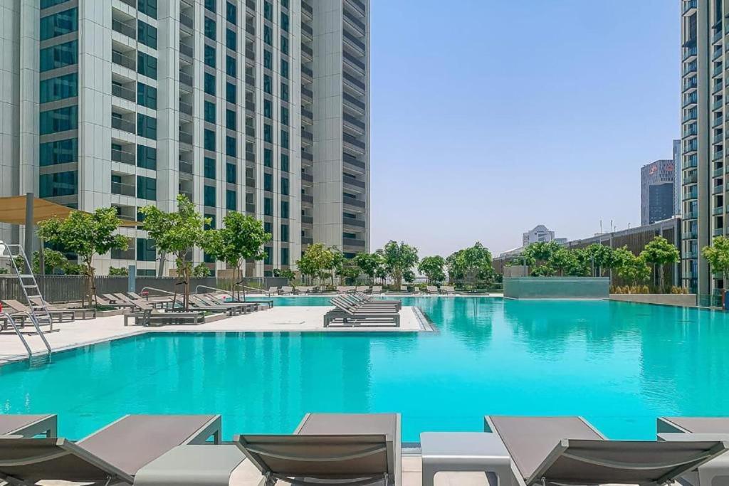 Apartment 2 Bedroom Infront Of Mall By Aventine Homes *